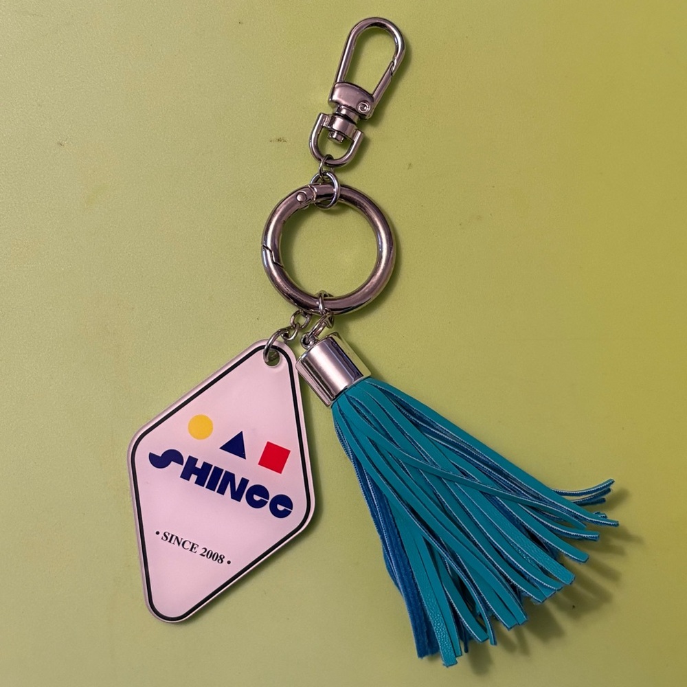 Shinee Keychain